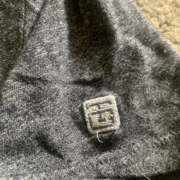 BUNDLE: Graphic Tees - Picture 10 of 11